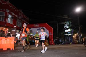 BIB: 5079
                            <button type="button" onclick="openModal(26233085)" class="btn btn-primary btn-sm float-right btn-popup" data-toggle="modal" data-target=".modal-high-quality">
                        <i class="fas fa-shopping-cart"></i> Add to Cart
                    </button>
                                            <button type="button" onclick="isThisMe(26233085, true)" class="btn btn-success btn-sm float-right btn-popup btn-isme hidden" data-toggle="tooltip" data-placement="bottom" title="นี่คือรูปของคุณใช่ไหม คลิกที่นี่เพื่อเอาเข้าอัลบั้ม">
                        <i class="fas fa-plus"></i> Add to album
                    </button>
                    <button type="button" onclick="isThisMe(26233085, false)" class="btn btn-warning btn-sm float-right btn-popup btn-isnotme hidden">
                        <i class="fas fa-ban"></i> Remove from album
                    </button>